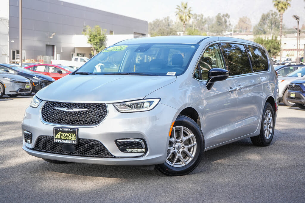 2024 Chrysler Pacifica Touring L FWD