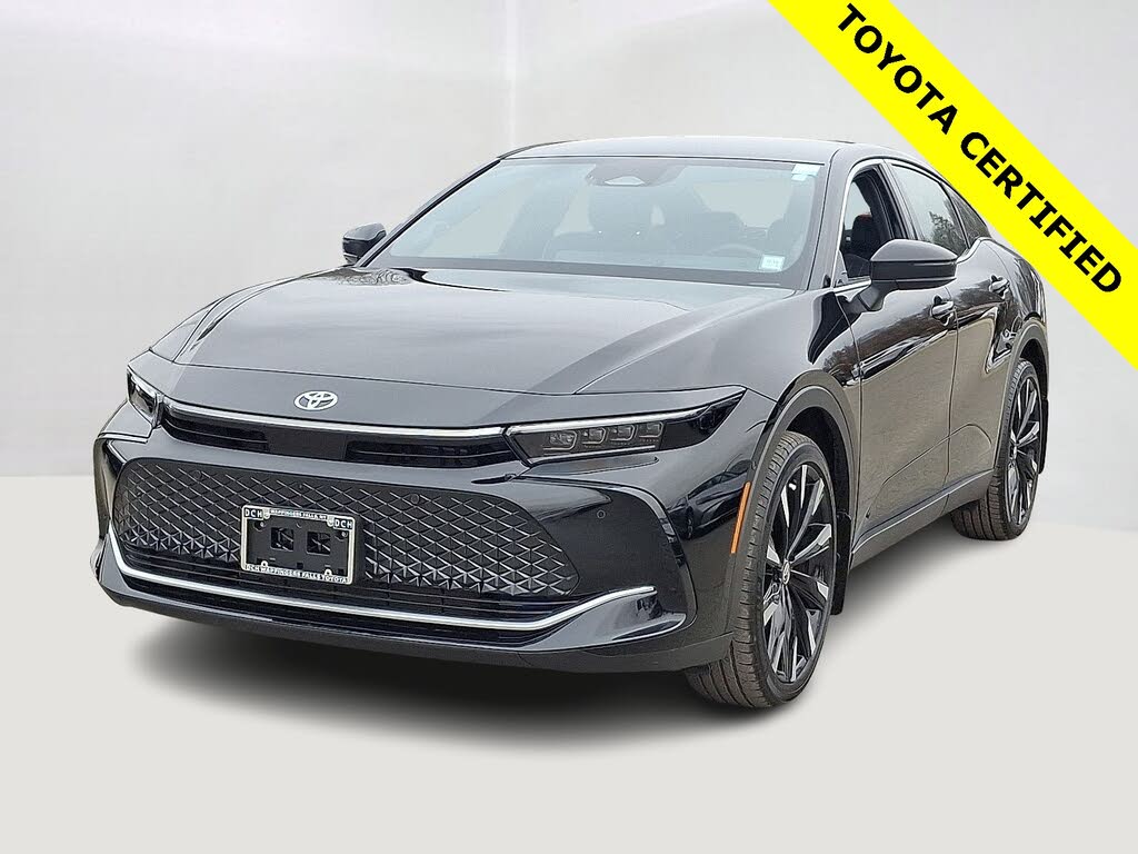 2025 Toyota Crown Platinum AWD