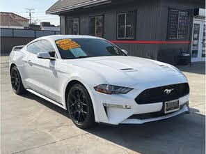 Ford Mustang EcoBoost Premium Coupe RWD