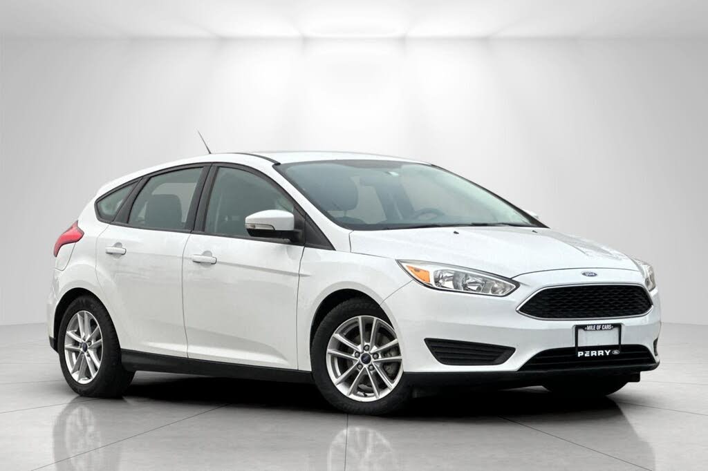 2016 Ford Focus SE Hatchback