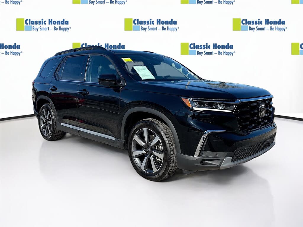 2025 Honda Pilot Touring FWD