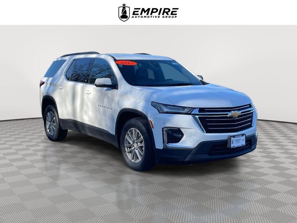 2023 Chevrolet Traverse LT Leather AWD