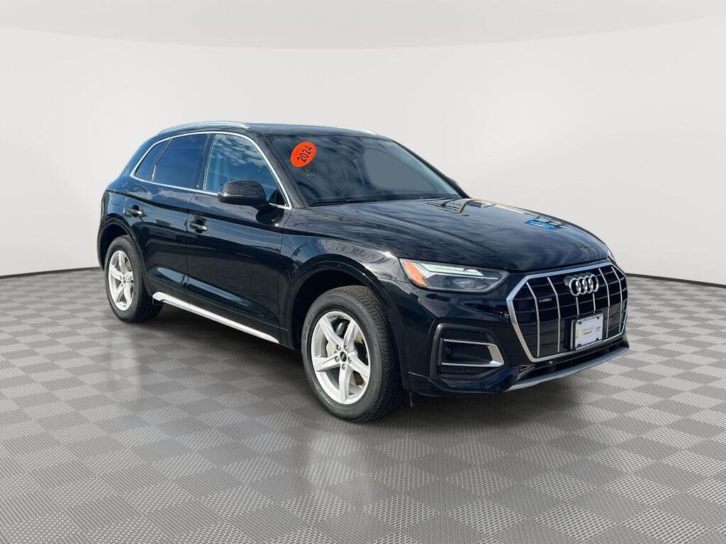 2024 Audi Q5 quattro Premium 40 TFSI