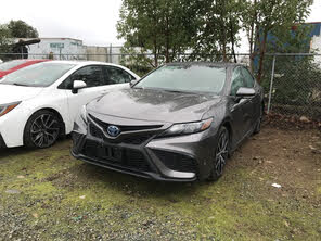 Toyota Camry Hybrid SE FWD