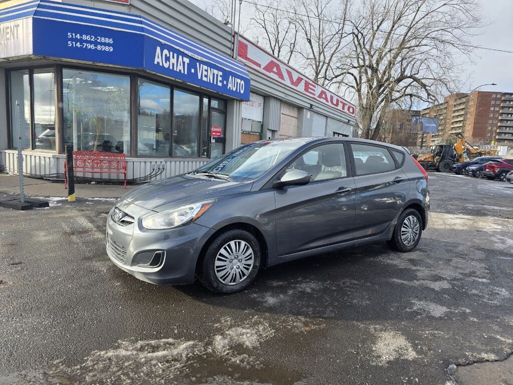 2012 Hyundai Accent GL 4-Door Hatchback FWD