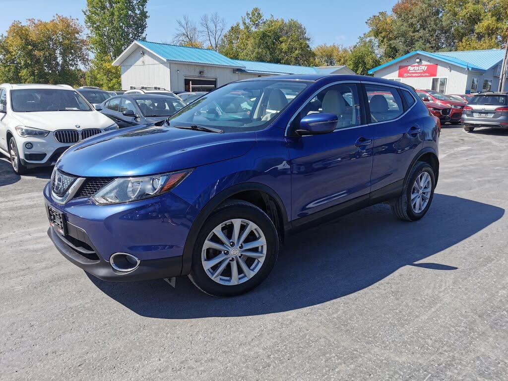 Nissan Qashqai SV FWD 2018