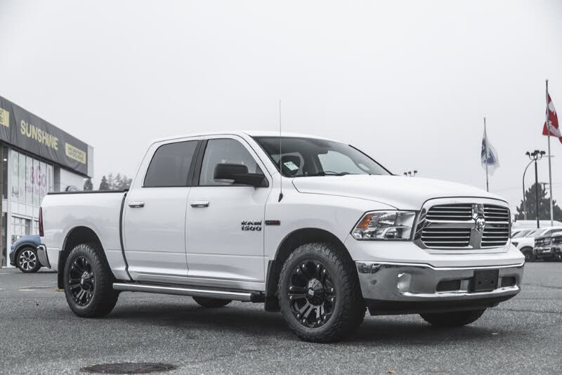 2016 RAM 1500 SLT Crew Cab 4WD