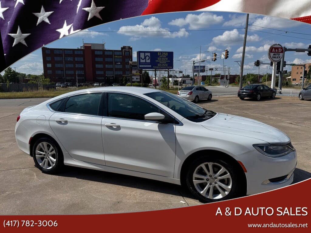 2015 Chrysler 200 Limited Sedan FWD