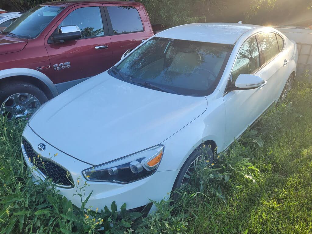 2016 Kia Cadenza Base