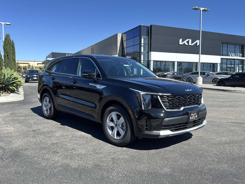 2026 Kia Sorento LX FWD