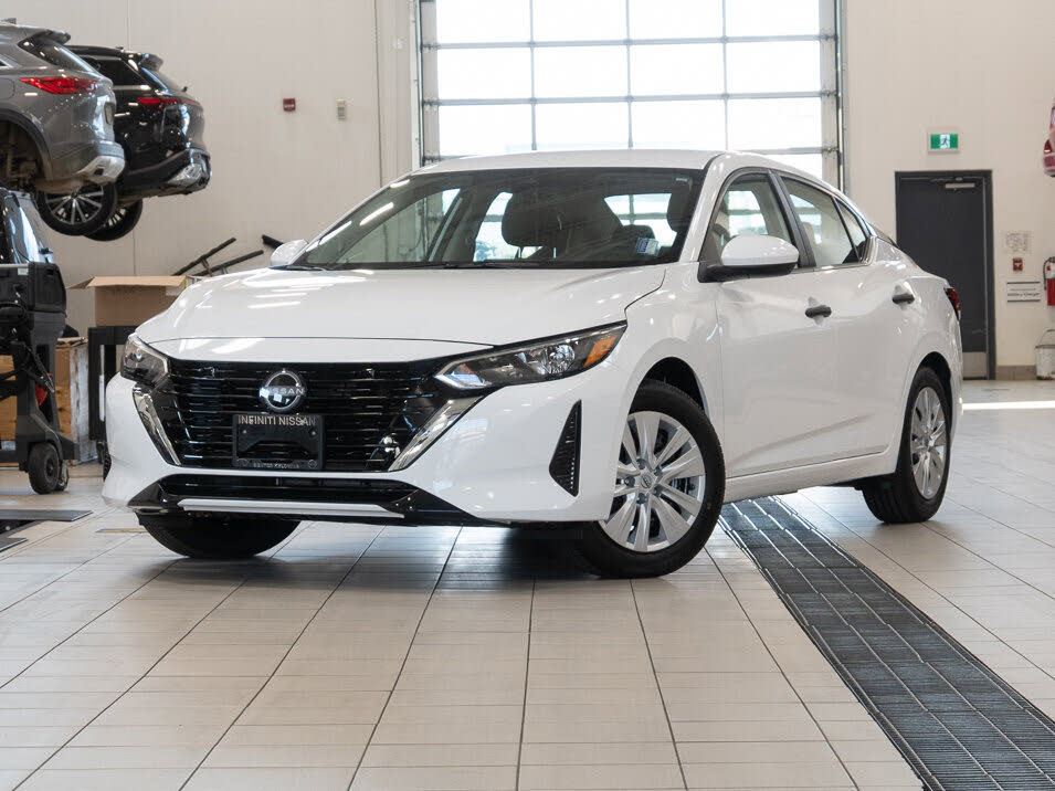 Nissan Sentra S FWD 2025