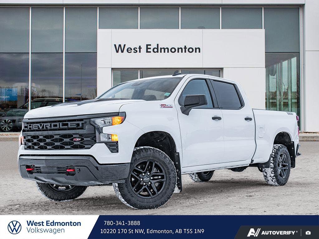 2023 Chevrolet Silverado 1500 Custom Trail Boss Crew Cab 4WD