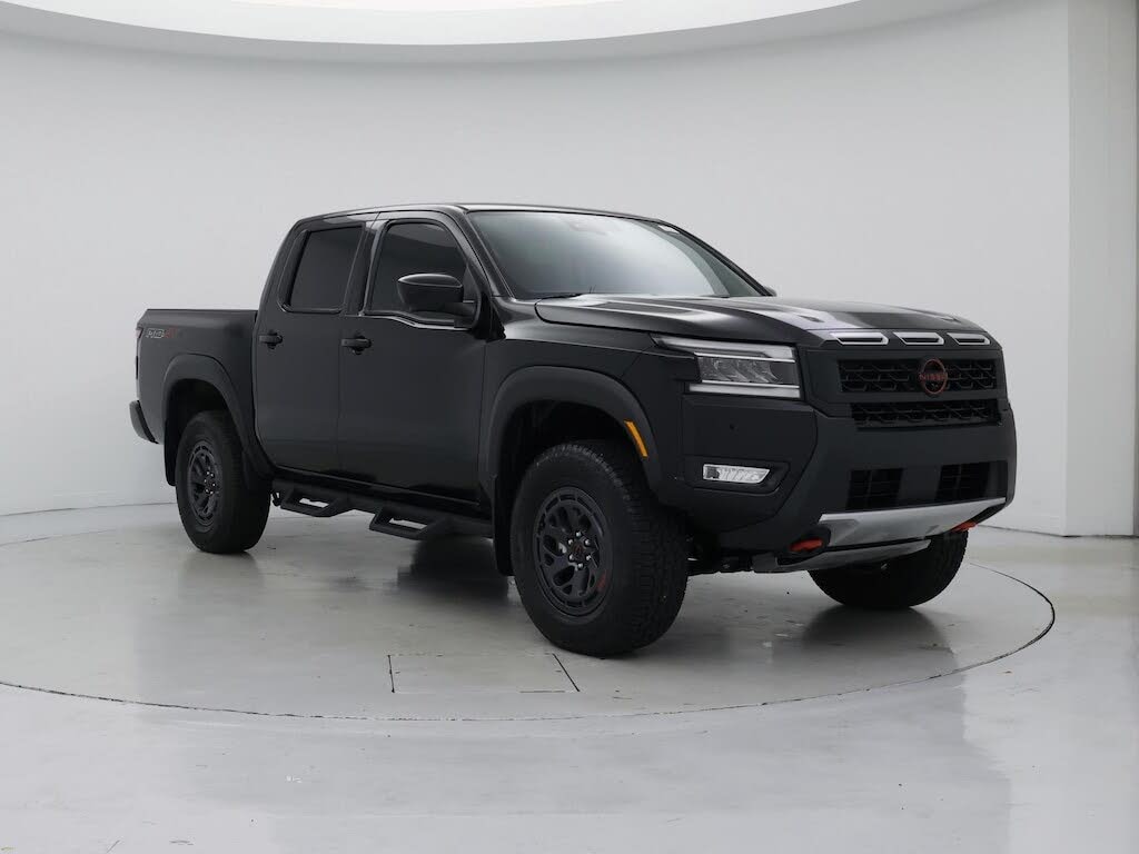 2025 Nissan Frontier PRO-4X Crew Cab 4WD