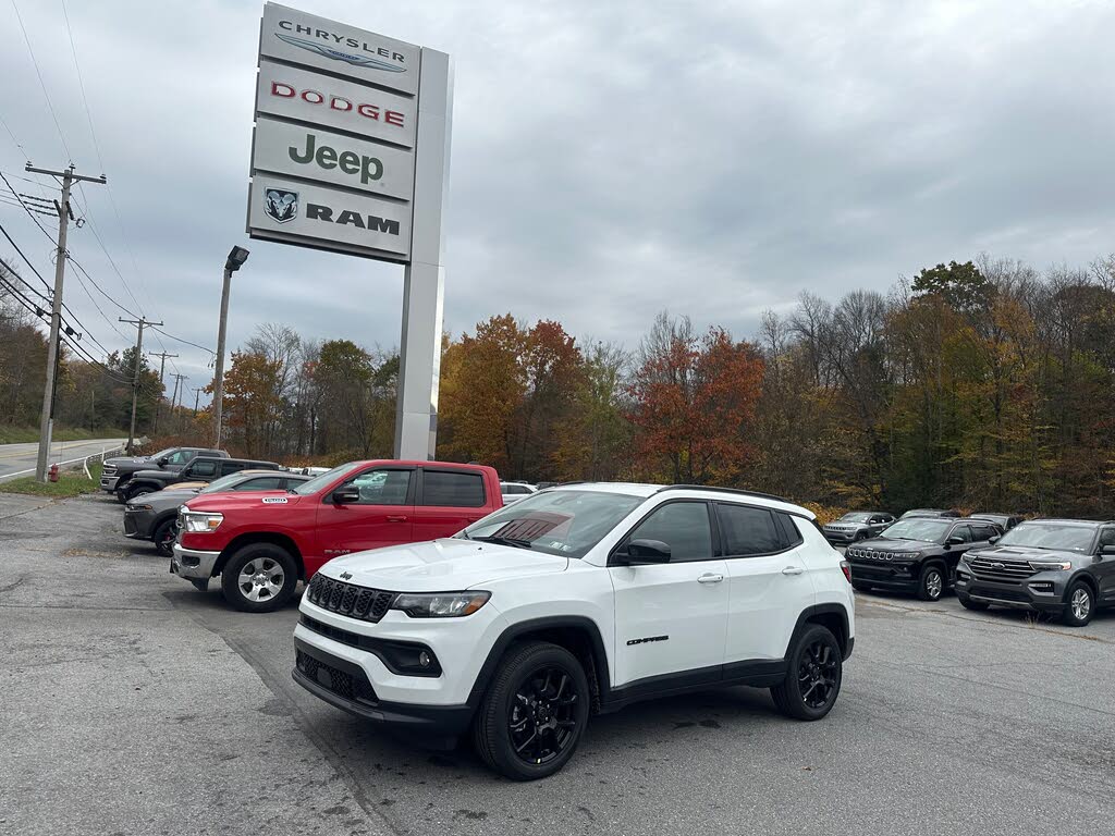 2026 Jeep Compass Latitude Altitude 4WD