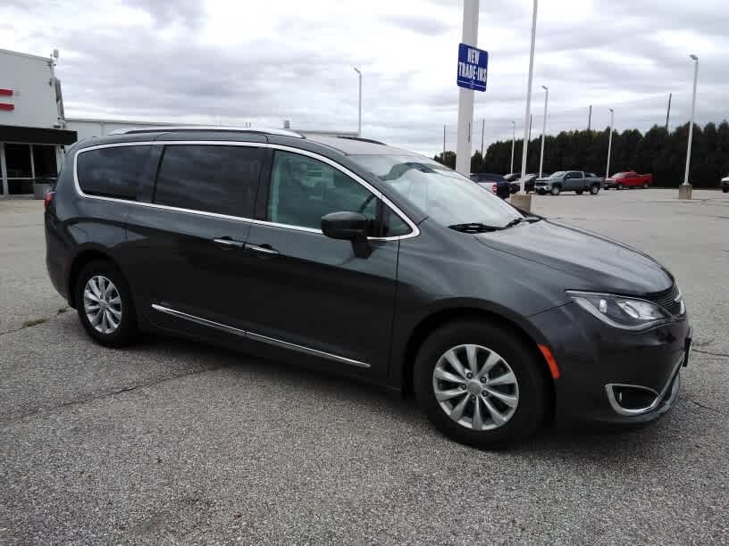 2018 Chrysler Pacifica Touring L FWD