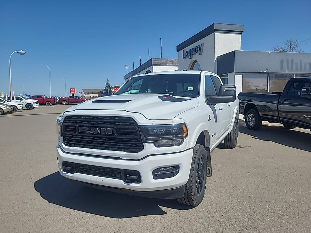 2024 RAM 2500 Limited Crew Cab 4WD