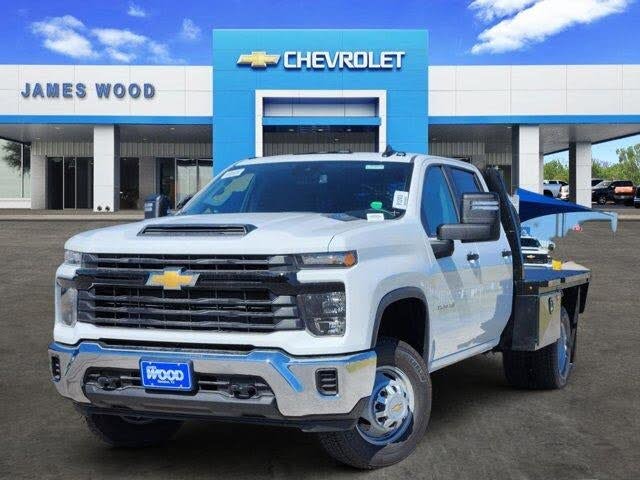 2025 Chevrolet Silverado 3500HD Chassis Work Truck Crew Cab 4WD