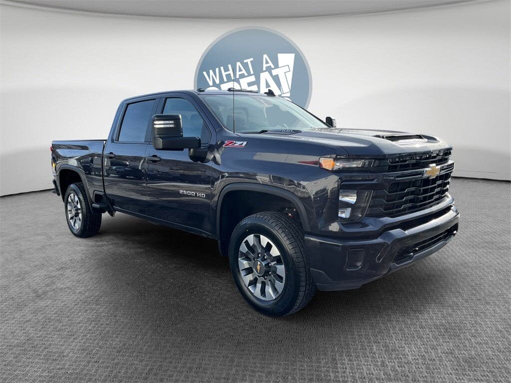 2024 Chevrolet Silverado 2500HD Custom Crew Cab 4WD