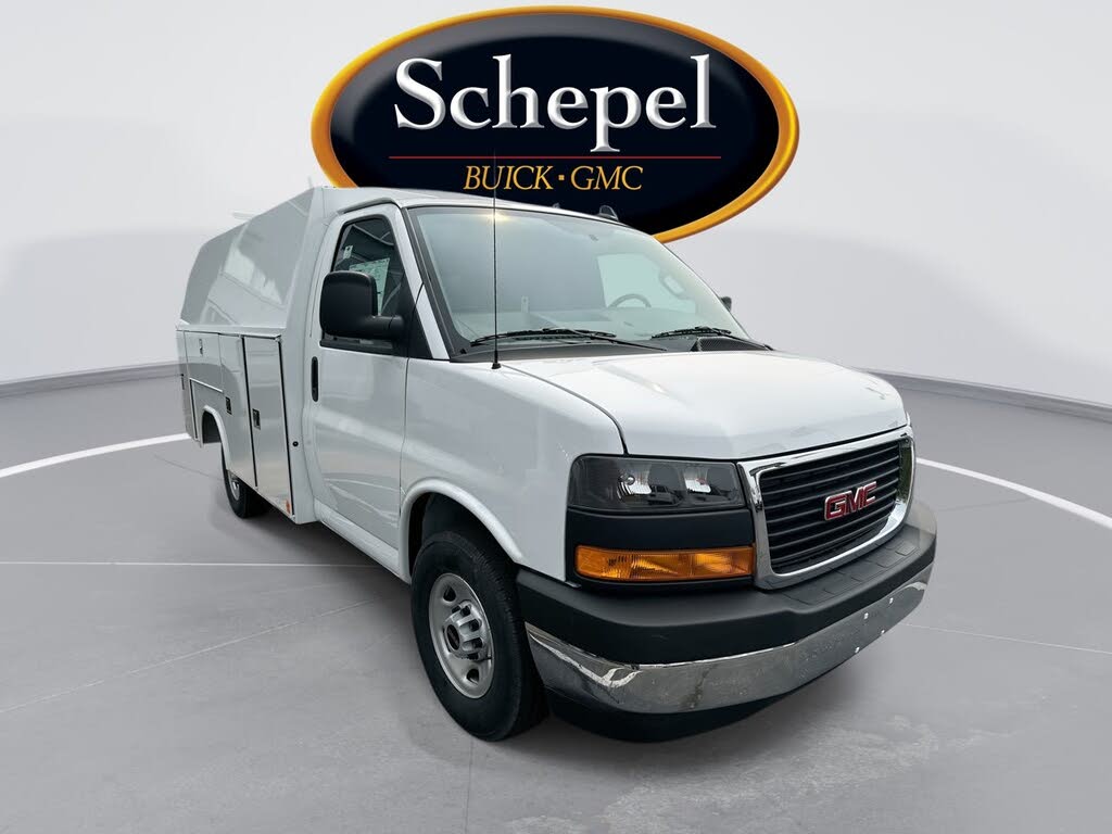 2025 GMC Savana Chassis 3500 139 Cutaway RWD