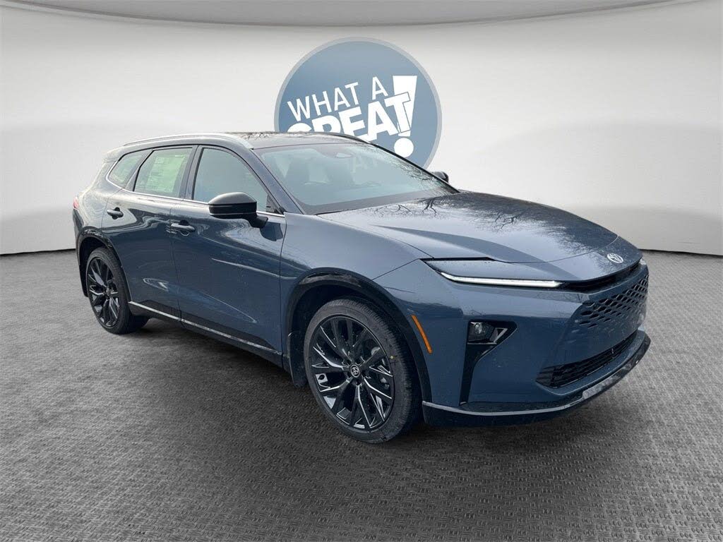 2025 Toyota Crown Signia Limited AWD