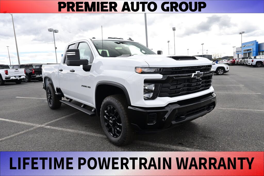2026 Chevrolet Silverado 2500HD Custom Double Cab 4WD
