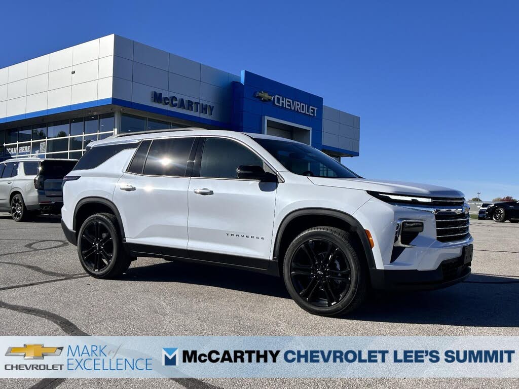2026 Chevrolet Traverse LT FWD