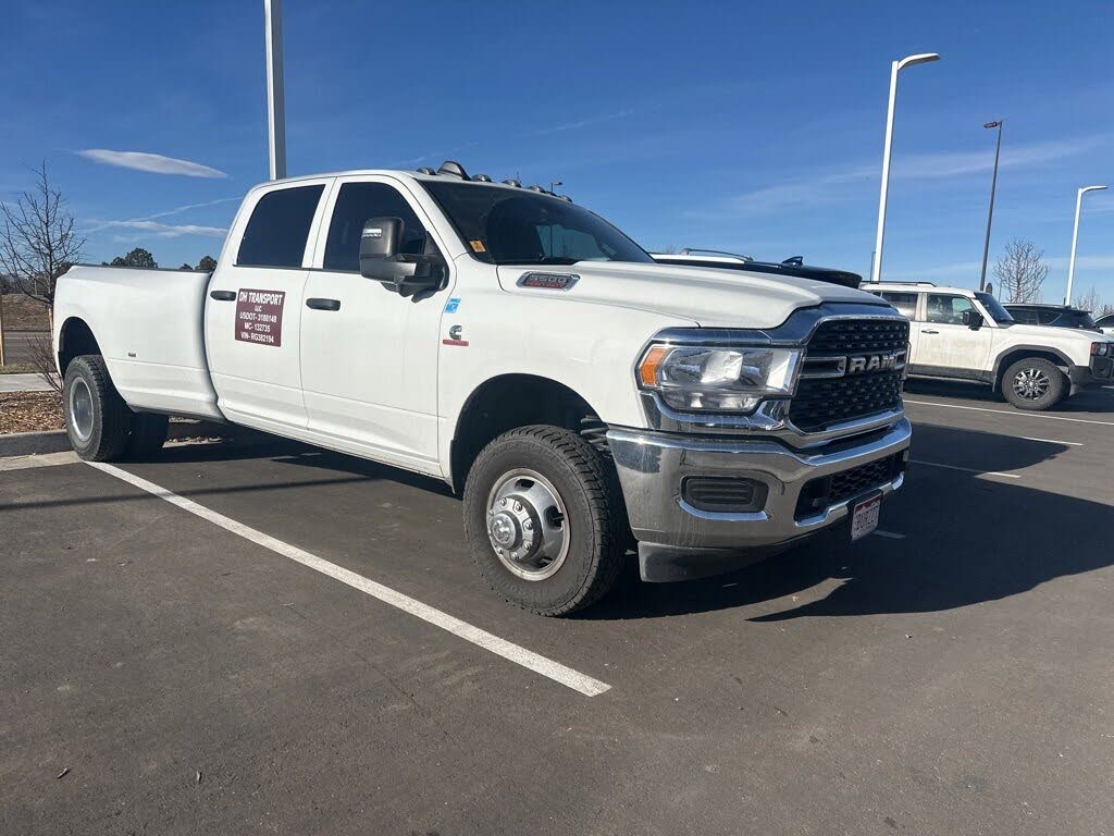 2024 RAM 3500 Tradesman Crew Cab LB DRW 4WD