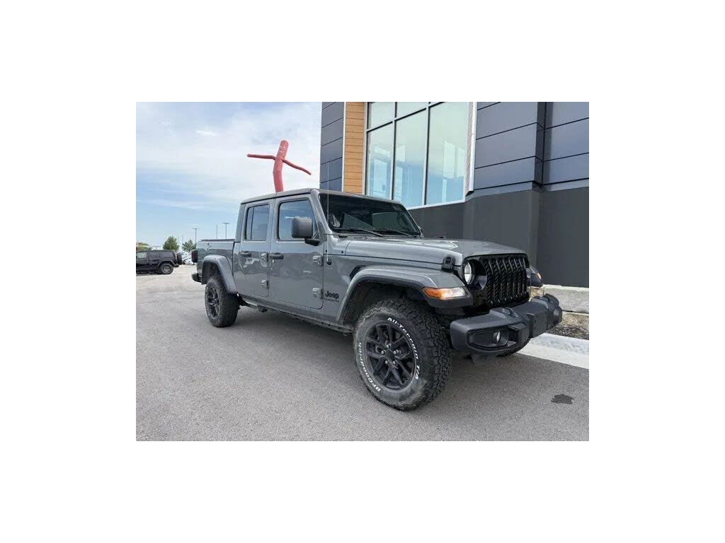 2022 Jeep Gladiator Altitude Crew Cab 4WD