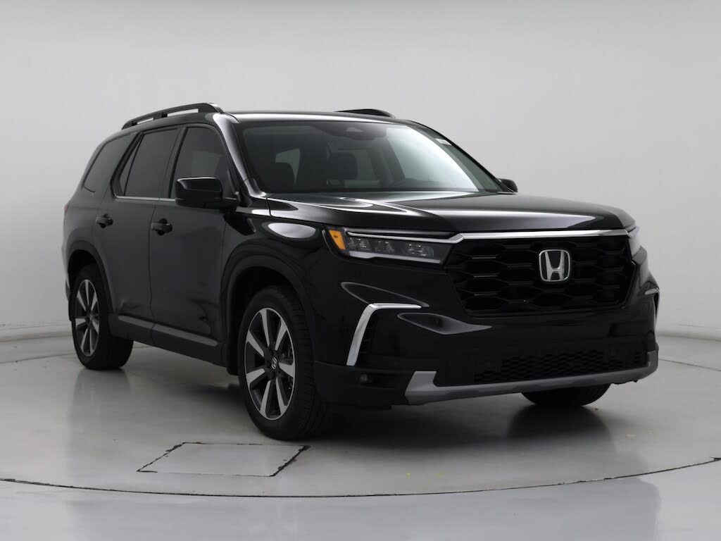 2025 Honda Pilot Touring FWD