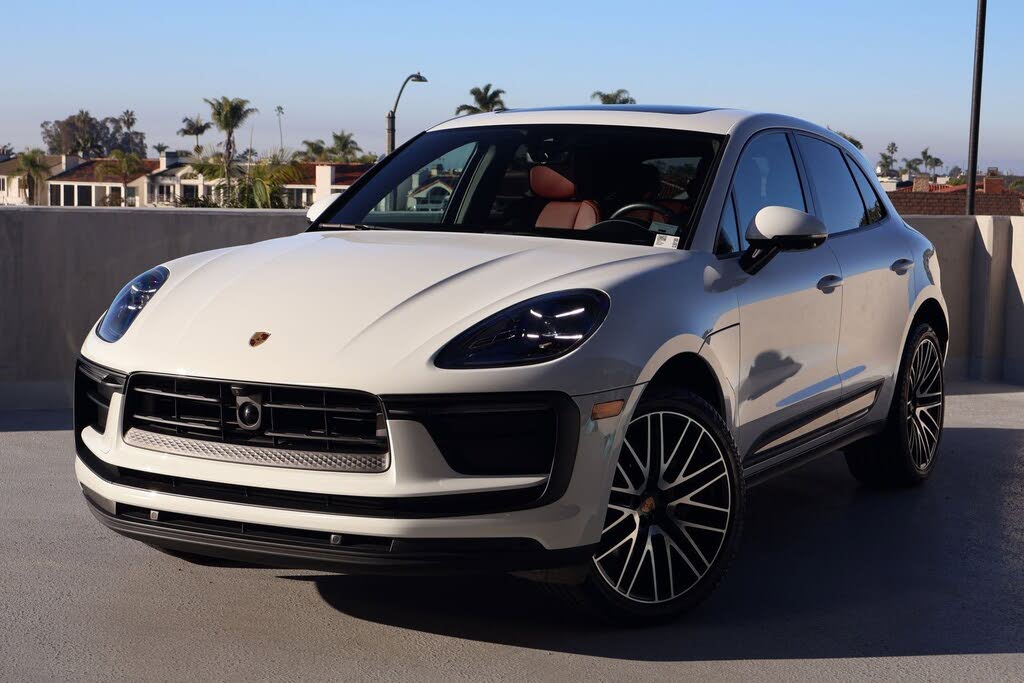 2025 Porsche Macan