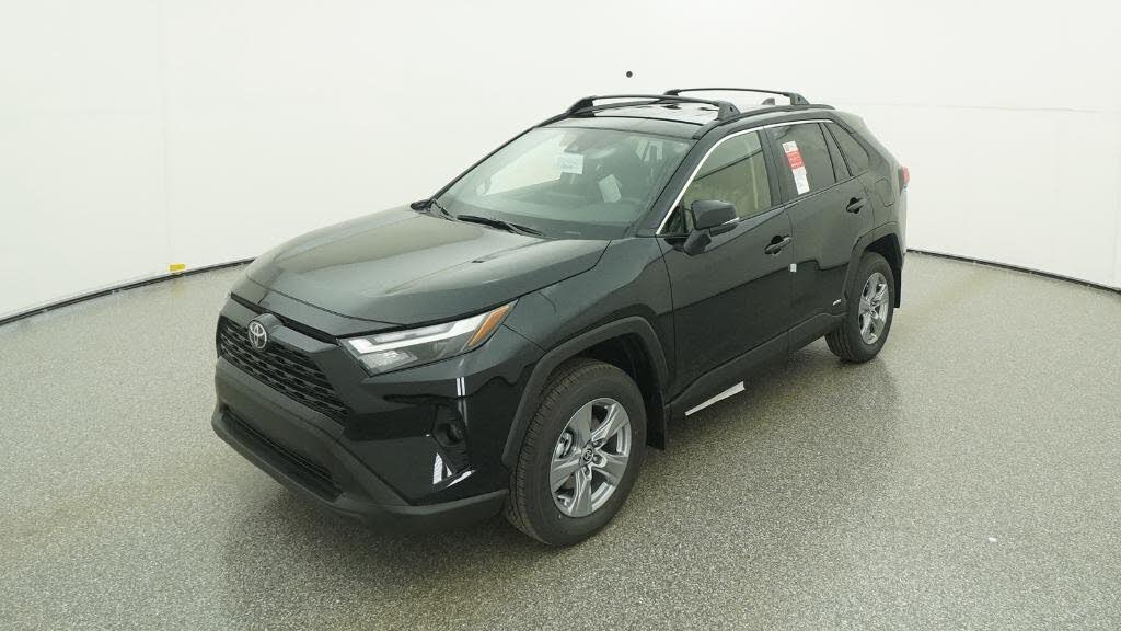 2025 Toyota RAV4 Hybrid XLE AWD