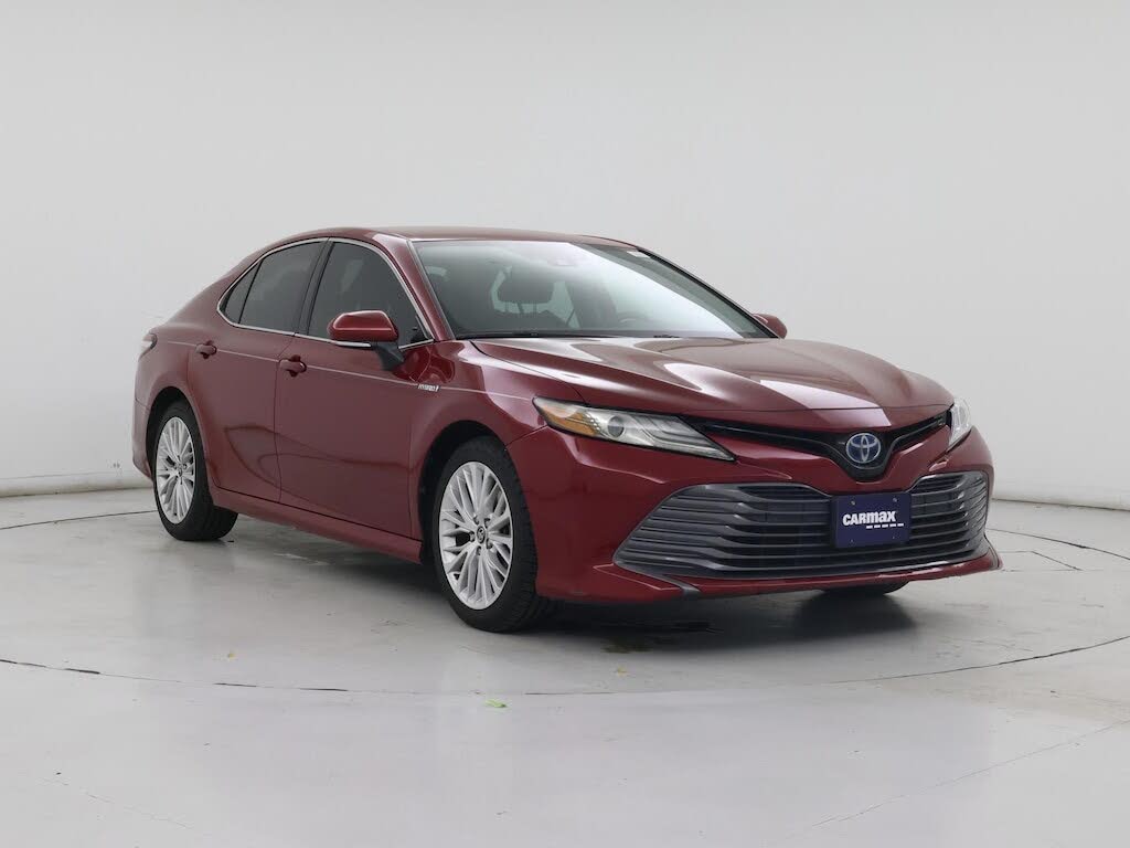 2020 Toyota Camry Hybrid XLE FWD