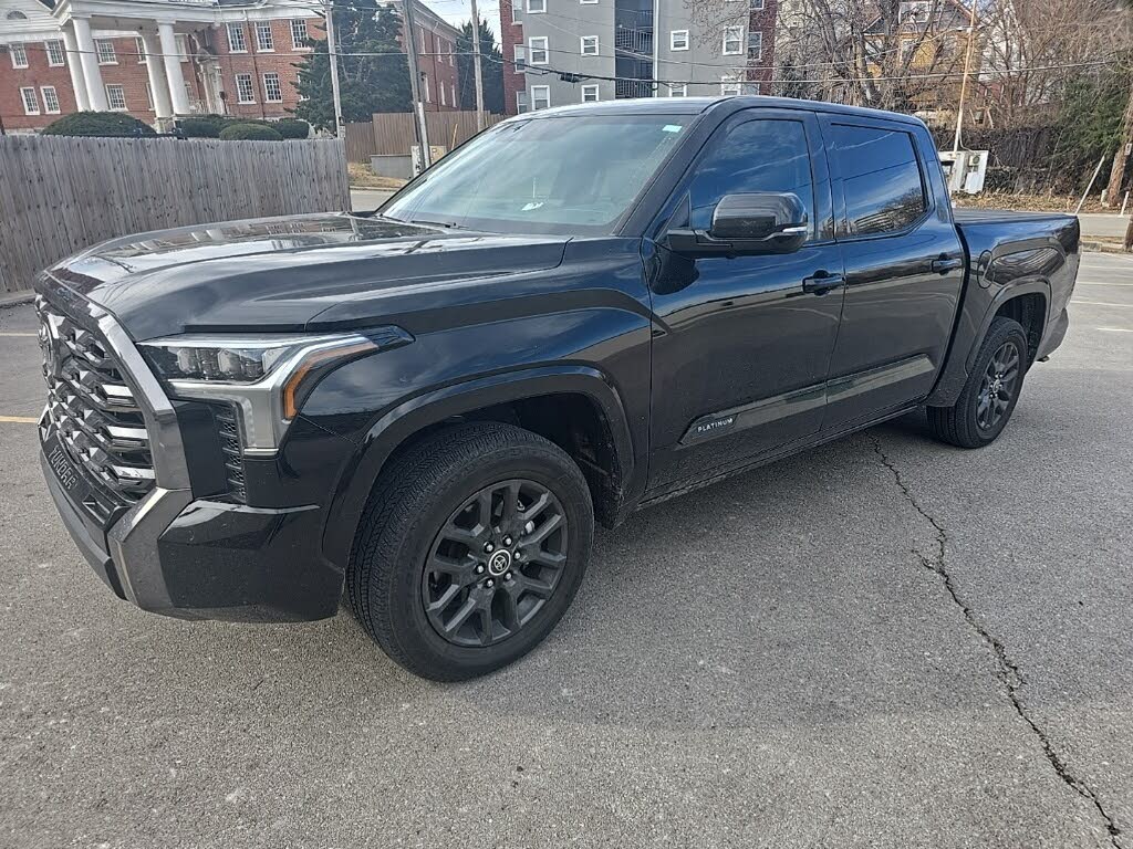 2022 Toyota Tundra Platinum CrewMax Cab 4WD
