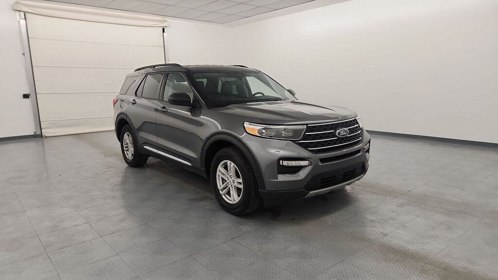 2023 Ford Explorer XLT AWD