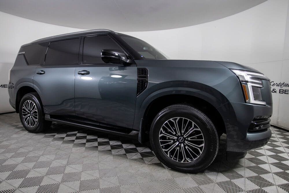 2025 Nissan Armada SL RWD