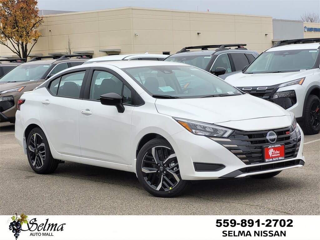 2025 Nissan Versa SR FWD