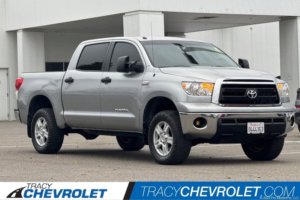 2010 Toyota Tundra Tundra-Grade CrewMax 5.7L 4WD
