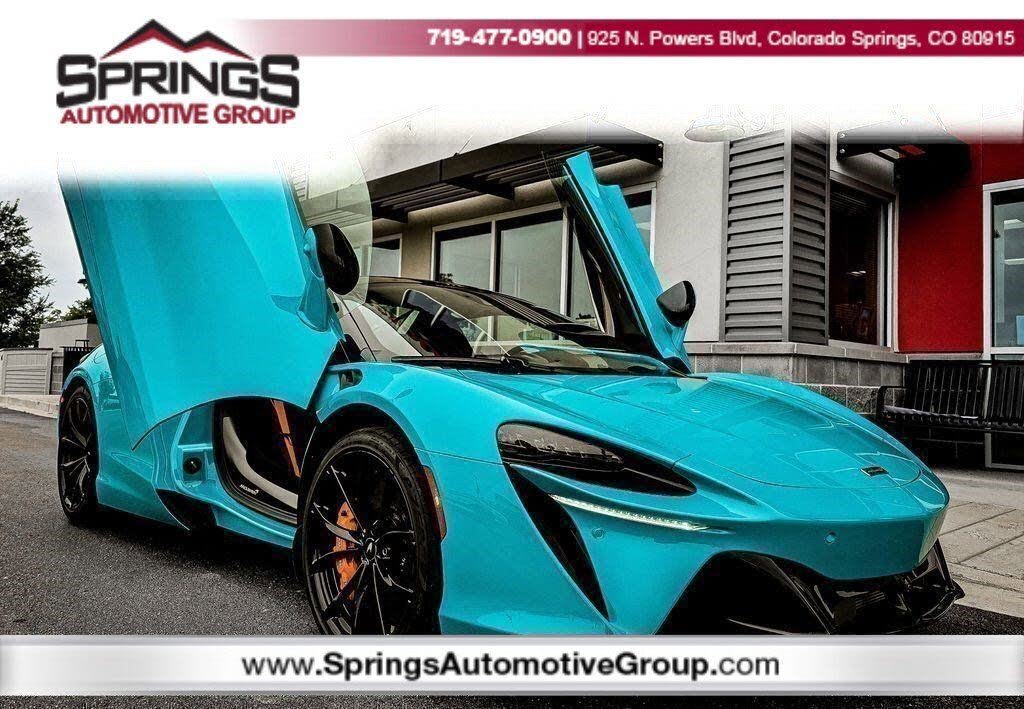 2025 McLaren Artura RWD