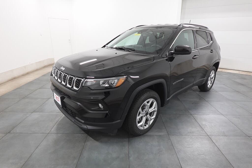 2026 Jeep Compass Latitude 4WD