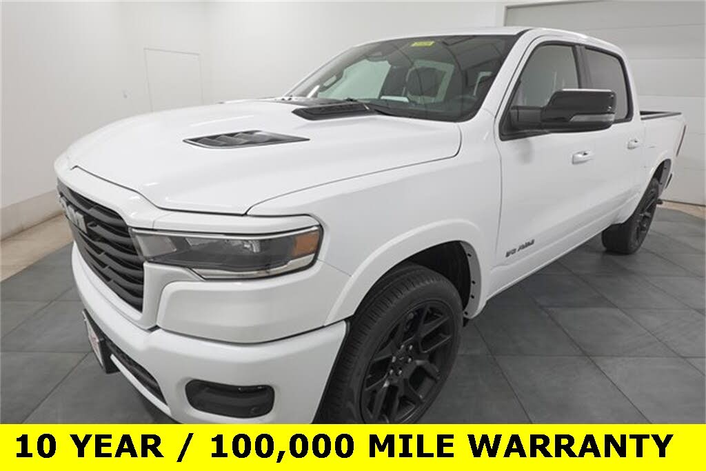 2026 RAM 1500 Laramie Crew Cab 4WD