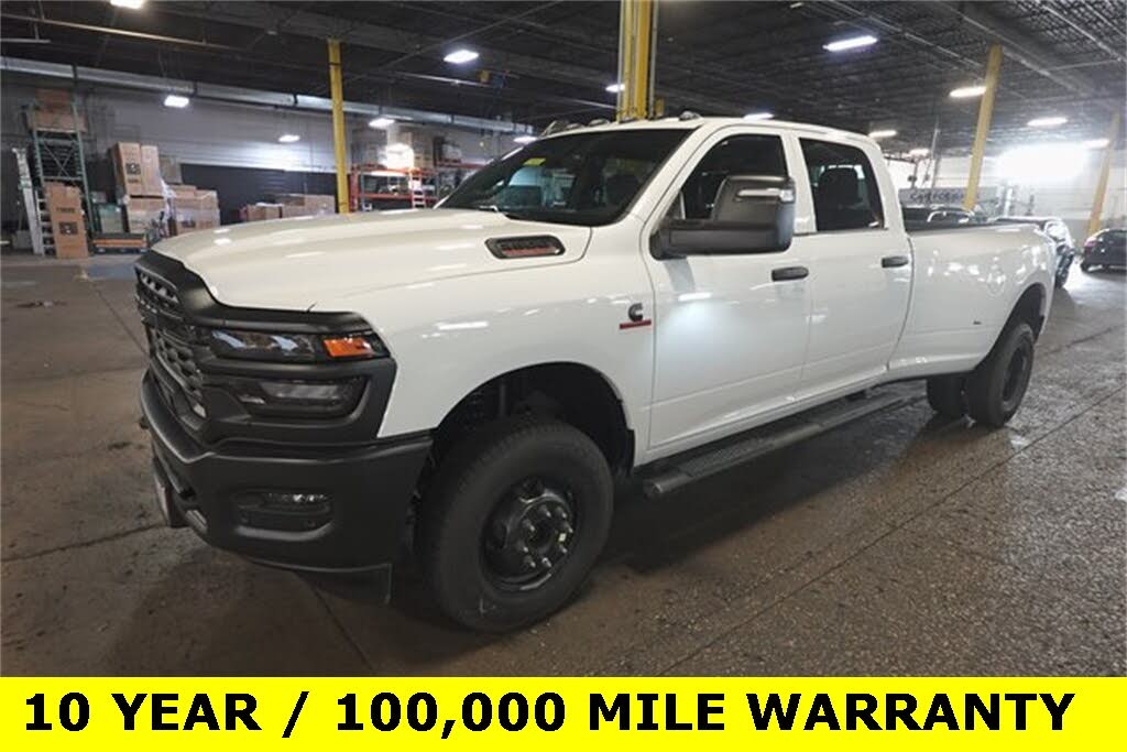 2026 RAM 3500 Tradesman Crew Cab LB DRW 4WD