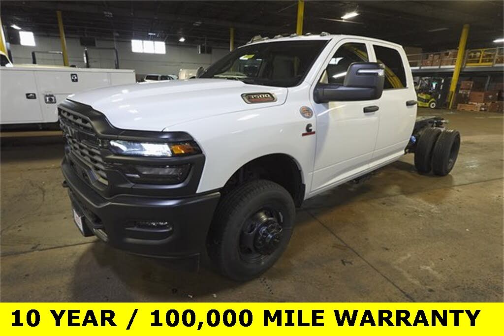 2026 RAM 3500 Chassis Tradesman Crew Cab LB DRW 4WD