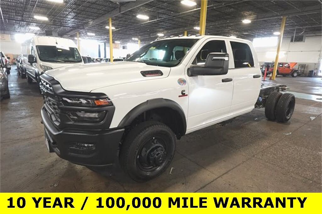 2026 RAM 3500 Chassis Tradesman Crew Cab LB DRW 4WD
