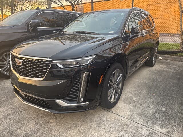 2022 Cadillac XT6 Premium Luxury FWD