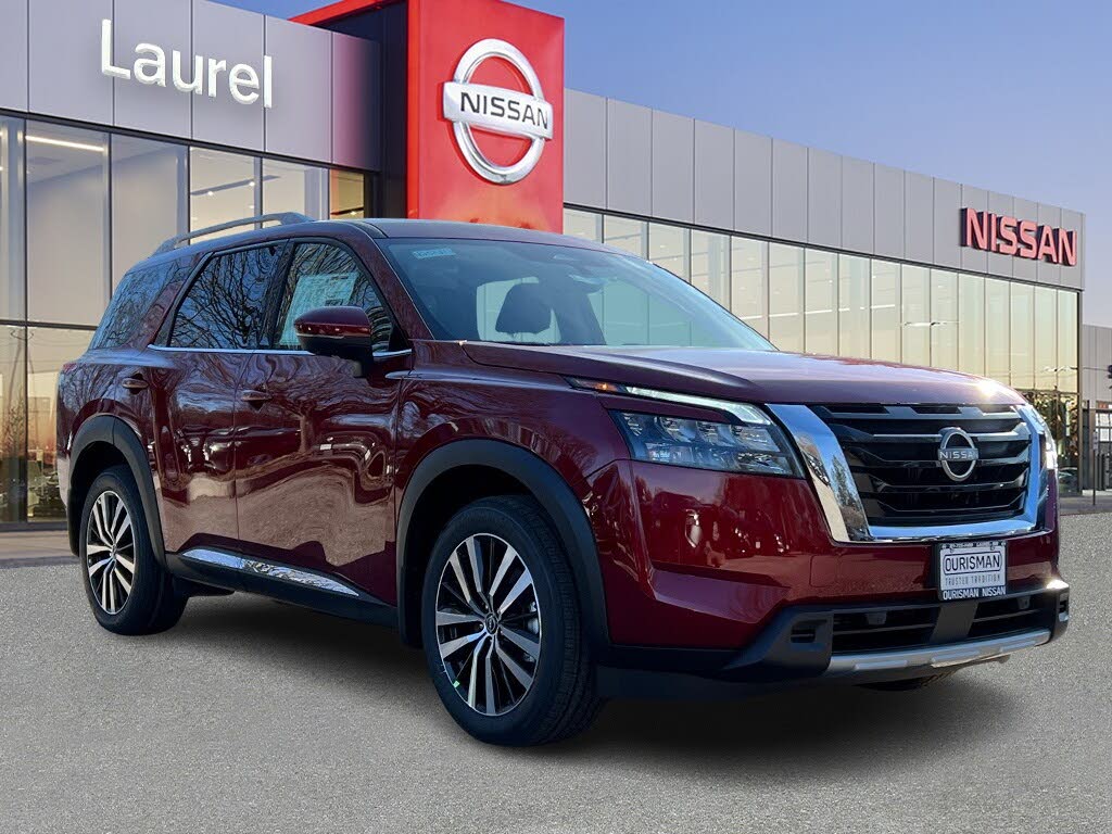 2025 Nissan Pathfinder Platinum 4WD