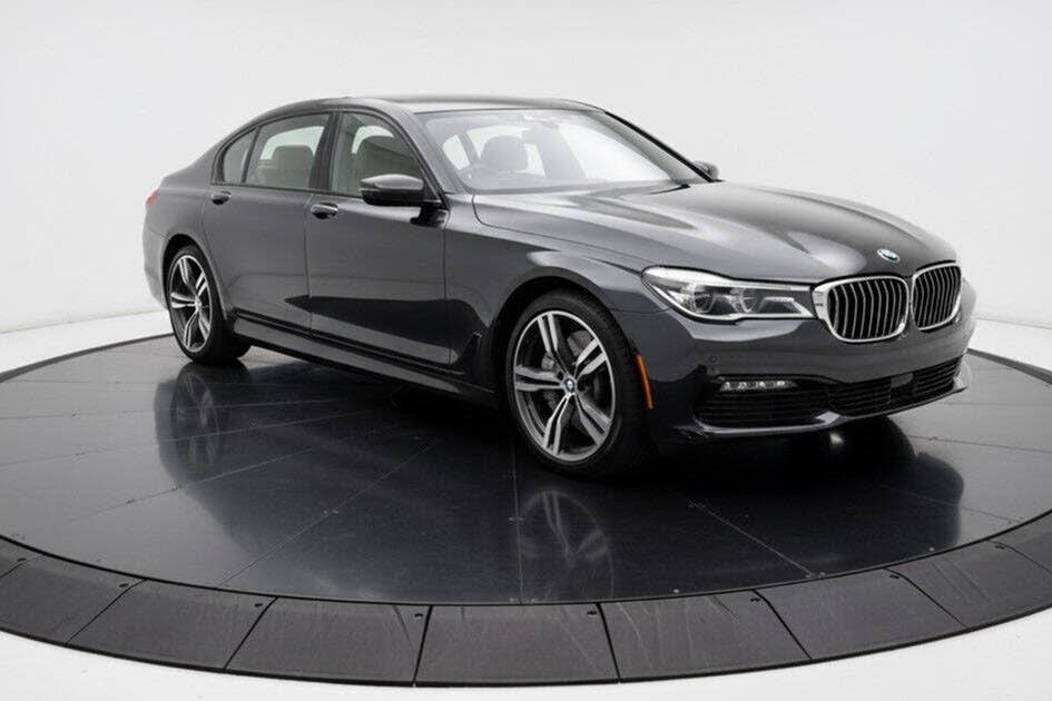 2019 BMW 7 Series 750i RWD