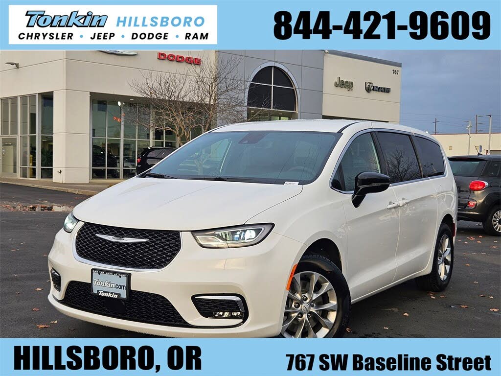 2026 Chrysler Pacifica Select AWD