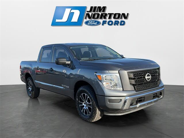 2023 Nissan Titan SV Crew Cab 4WD