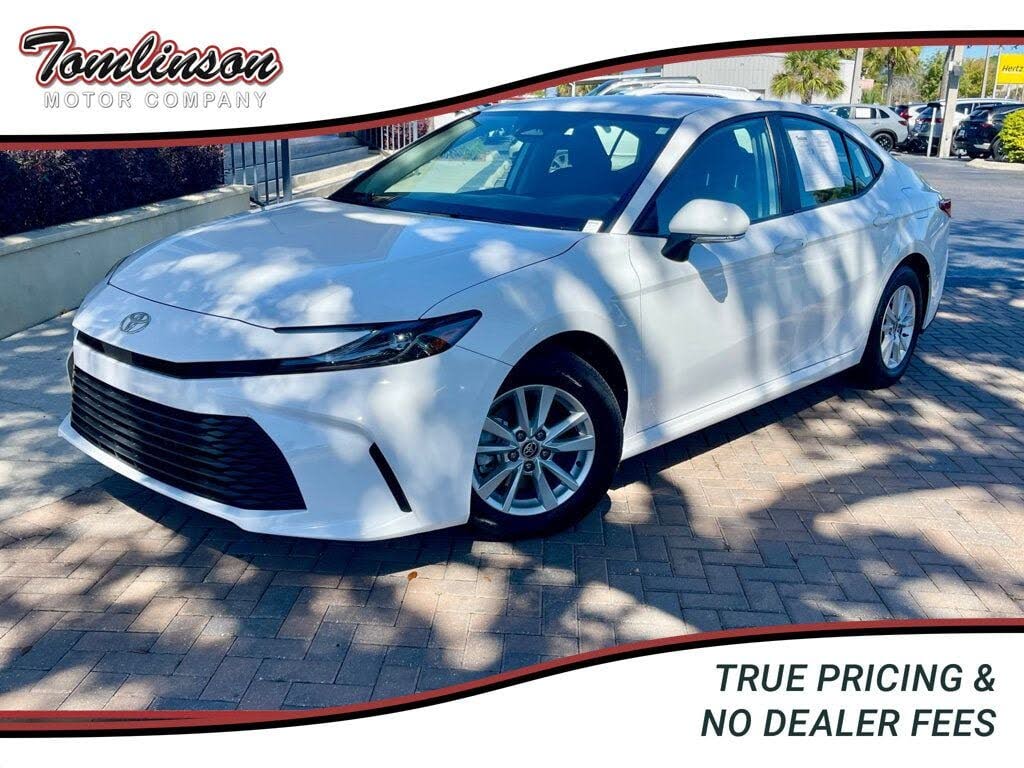 2025 Toyota Camry LE FWD