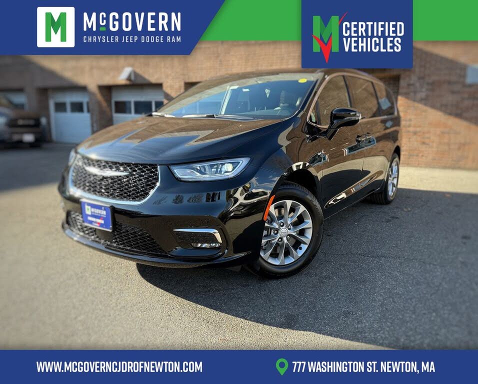 2026 Chrysler Pacifica Select AWD